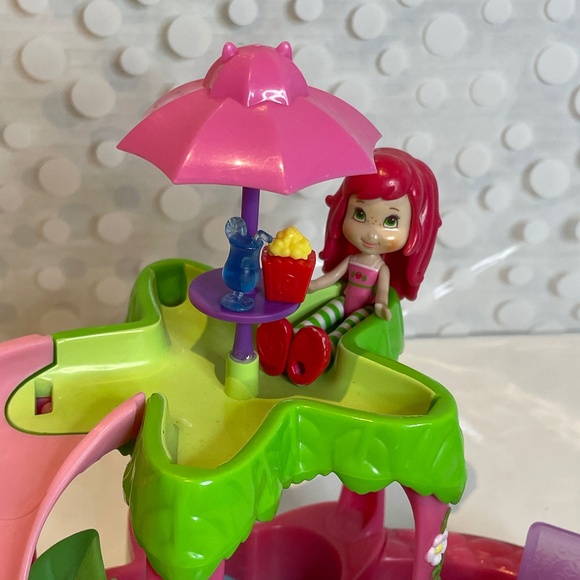 Strawberry Shortcake 🍓💦Splashin Petal Pool Playset 2008 - Picture 3 of 14